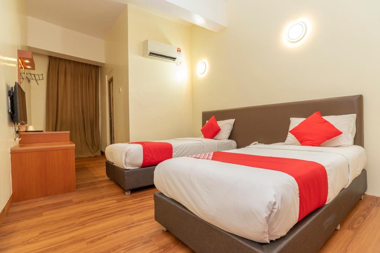 ג'והור בהרו Oyo 1230 Zen Zeng Budget Hotel מראה חיצוני תמונה